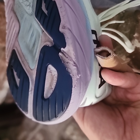 Hoka Arahi 6 Pastel Mint and Lavender Running Shoes - Picture 14 of 15
